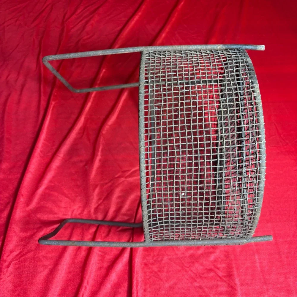 Antique Sturdy Industrial Metal Wire Vtg Meshed Farmhouse Rustic Primitive Decor